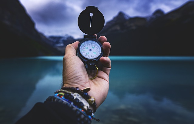 compass-g244784bf6_640